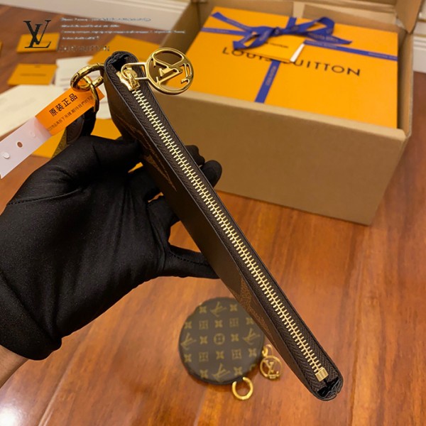 gucciaaa-38681-gallery-75543-9ac460d7a690e91b 心意之選|M68756 三合一手包|送禮情境實拍視角