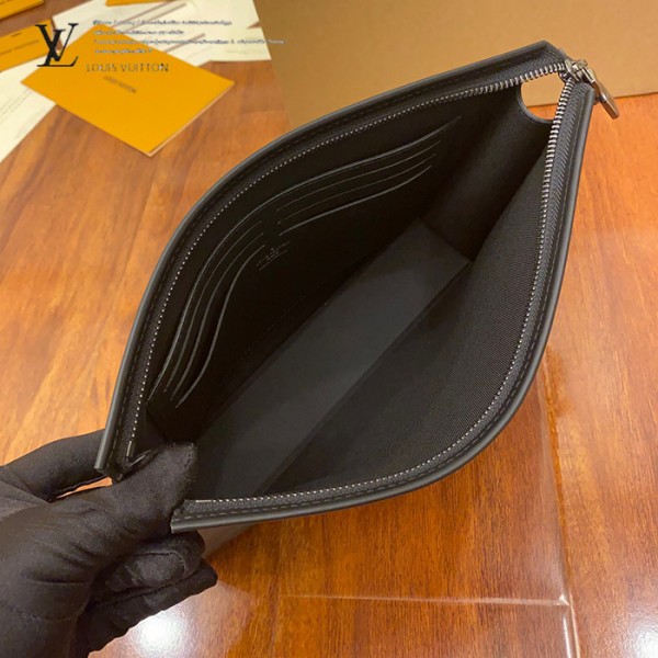gucciaaa-38682-gallery-75559-a16b4bca594306eb 心意之選|M69535 男士手包|商品實拍視角 09