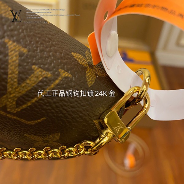 gucciaaa-38683-gallery-75562-1d490b88bd55914a 心意之選|M40717 小號斜背包晚宴包|商品實拍視角 04