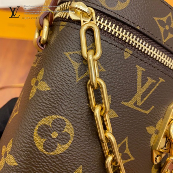 gucciaaa-38693-gallery-75687-0bcea695081eea62 心意之選|M44914 手機包|商品實拍視角 03