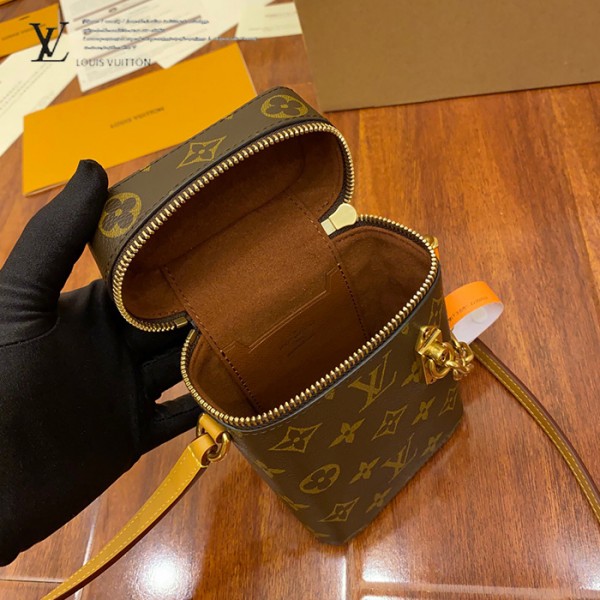 gucciaaa-38693-gallery-75698-787477421be626bb 心意之選|M44914 手機包|商品實拍視角 13