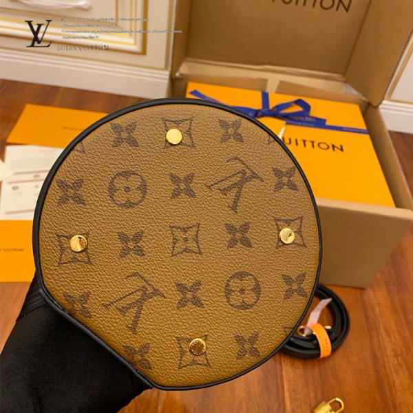 gucciaaa-38695-gallery-75713-66b61db6117ac941 心意之選|M43986 圓桶化妝包|商品實拍視角 02