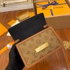 gucciaaa-38697-gallery-75746-666136b5bc71ee21 心意之選|M68746 小號達芙妮郵差包|商品實拍視角 05