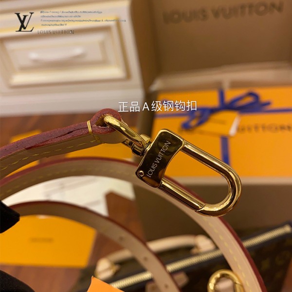gucciaaa-38702-gallery-75803-97320c1818b94bbb 心意之選|M48813 肩背包|商品實拍視角 03