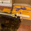 gucciaaa-38702-gallery-75812-0313d0355430c163 心意之選|M48813 肩背包|商品實拍視角 12
