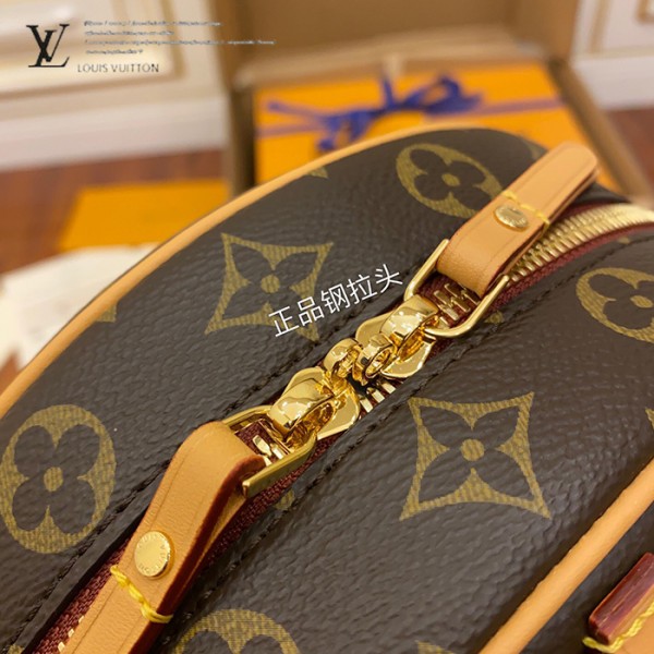 gucciaaa-38703-gallery-75816-94775b8ff85e9492 心意之選|M52294 化妝包圓餅包|商品實拍視角 04