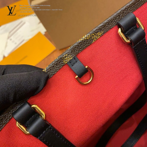 gucciaaa-38704-gallery-75827-a55b91b672aa40a8 心意之選|M45321 購物袋|商品實拍視角 06