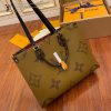 gucciaaa-38704-gallery-75836-8358bed8126bdaef 心意之選|M45321 購物袋|商品實拍視角 14