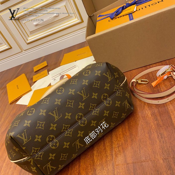 gucciaaa-38705-gallery-75839-28860f9d002c7b15 心意之選|M48814 肩背包|商品實拍視角 03