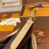 gucciaaa-38705-gallery-75841-a1b1ee987247984d 心意之選|M48814 肩背包|商品實拍視角 05