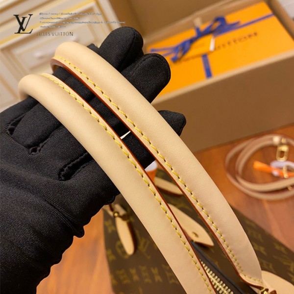 gucciaaa-38705-gallery-75848-fff266cc4df59b35 心意之選|M48814 肩背包|商品實拍視角 11
