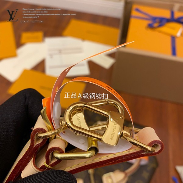 gucciaaa-38710-gallery-75911-a00ac3b3c767d68b 心意之選|M41112 SPEEDY 30枕頭包|商品實拍視角 05