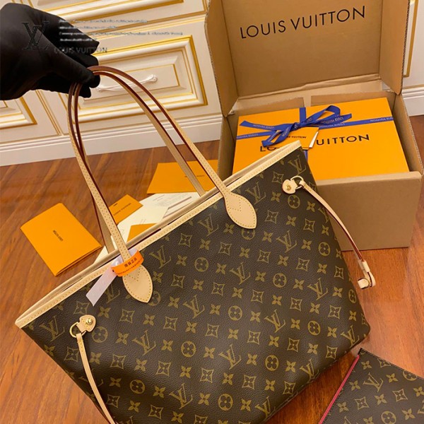 gucciaaa-38712-gallery-75942-e3d05fc4acea9334 心意之選|M41178 NEVERFULL 購物袋|商品實拍視角 04