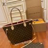 gucciaaa-38712-gallery-75948-5ca25276bb972427 心意之選|M41178 NEVERFULL 購物袋|包款全貌與整體比例