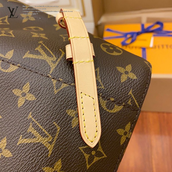 gucciaaa-38714-gallery-75982-bb0a33af29f7af44 心意之選|M43431 雙肩包|商品實拍視角 14