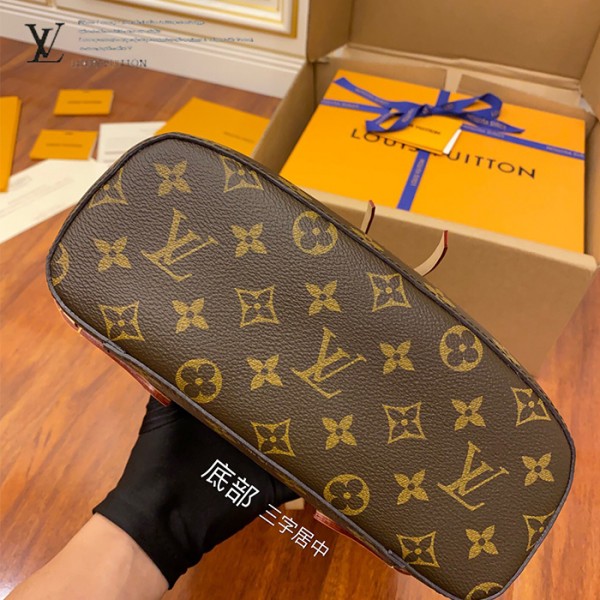 gucciaaa-38714-gallery-75986-f172f615659e4745 心意之選|M43431 雙肩包|商品實拍視角 18