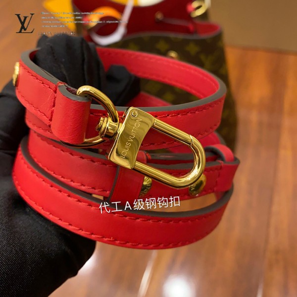gucciaaa-38716-gallery-76010-681a49770f15d50f 心意之選|M44021 水桶包|商品實拍視角 05