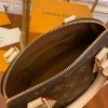 gucciaaa-38719-gallery-76044-15671ebbb797ab1f 心意之選|M53152 ALMA bb 貝殼包|商品實拍視角 13