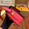 gucciaaa-38721-gallery-76065-0e89a21153d4828a 心意之選|M55949 女士郵差包|送禮情境實拍視角